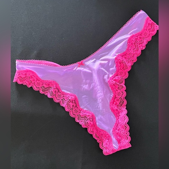 CLEARANCE $50 Victoria’s Secret 34C Satin & Lace Demi bra set 34C - Picture 4 of 5